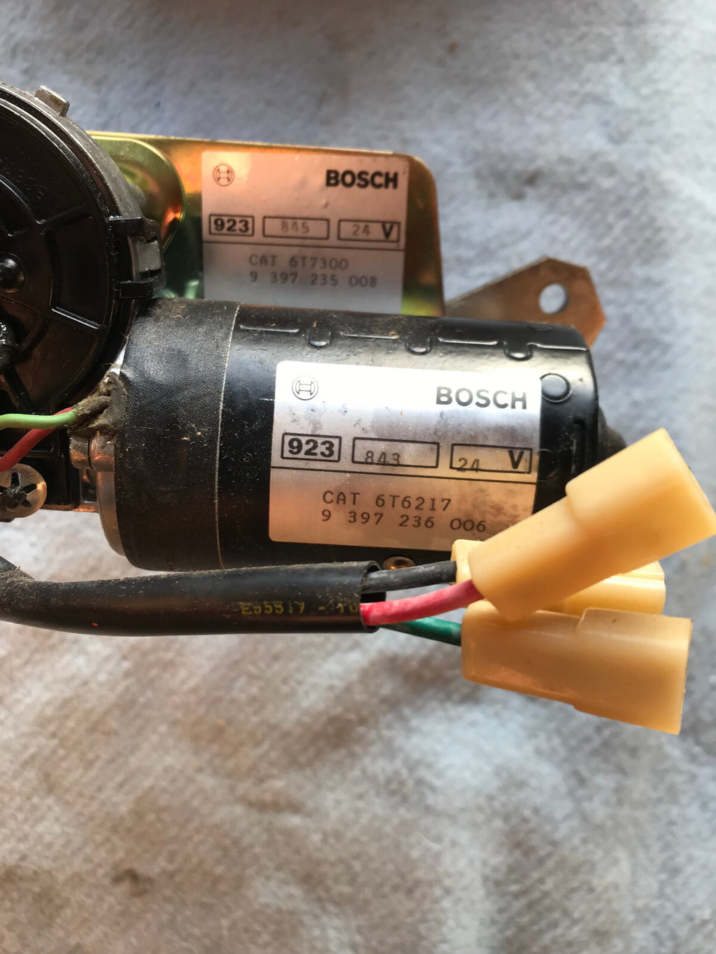 New OEM Wiper Motor for Caterpillar Equipment | Part 6T-7300