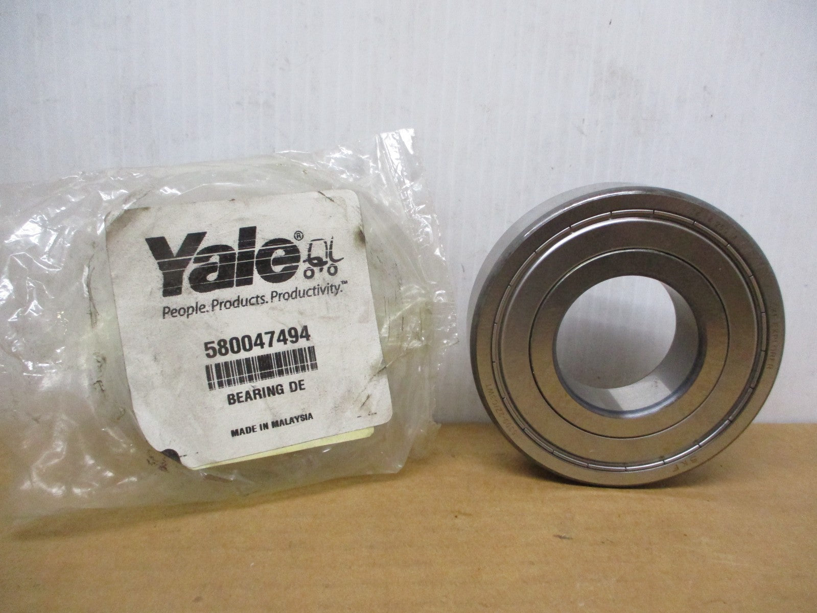 Mast Guide Roller Bearing for Yale Forklifts | Part 580047494